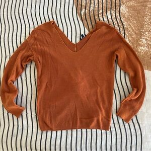 Splendid NWT Women's Deep V-Neck Knit Sweater Pullover Large Burnt Orange